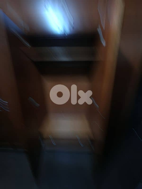 خزانة طابقين حجم كبير  صناعة متينة يدوي 1