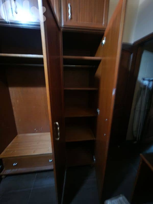 خزانة طابقين حجم كبير  صناعة متينة يدوي 2