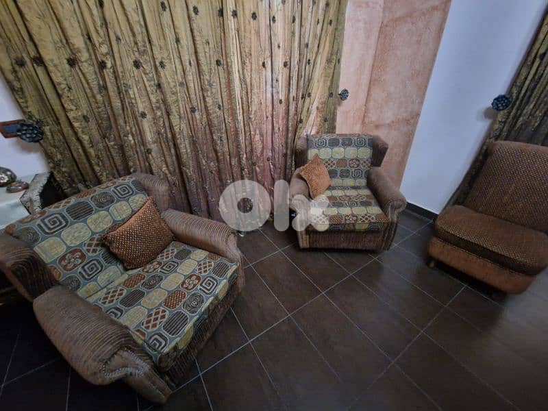 صالون حجم كبير ممتاز  مريح جدا مع الاولة 1