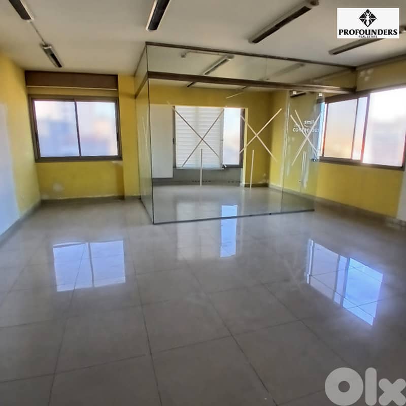 Office for rent in Zalka مكتب للايجار في الزلقا 0