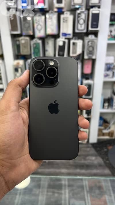 15 pro 256g like new batterie health 90%