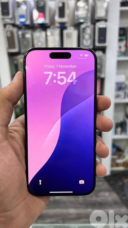 15 pro 256g like new batterie health 90% 1