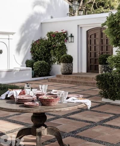 Beautiful conceptual ground floor with garden concept store