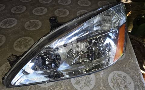 2004 honda accord driver side headlight