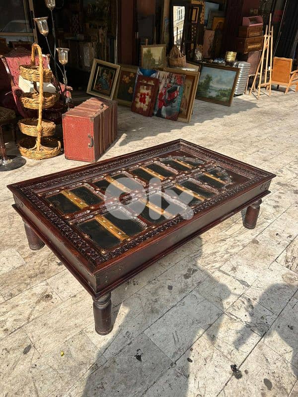 طاولة وسط نص قطراني انتيك وجه باب عقد نحاس ١٥٠سم عمر ١٠٠سنة 3