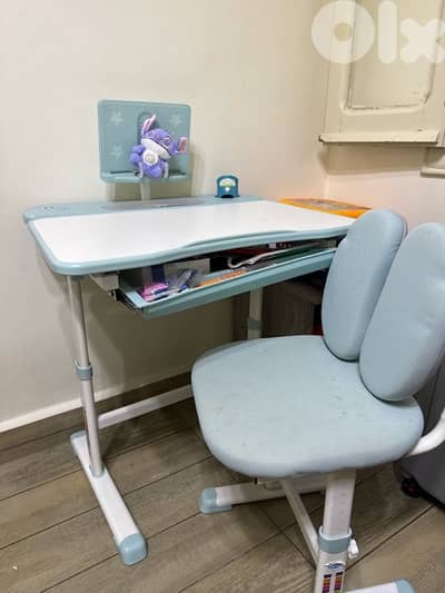adjustable kids study table