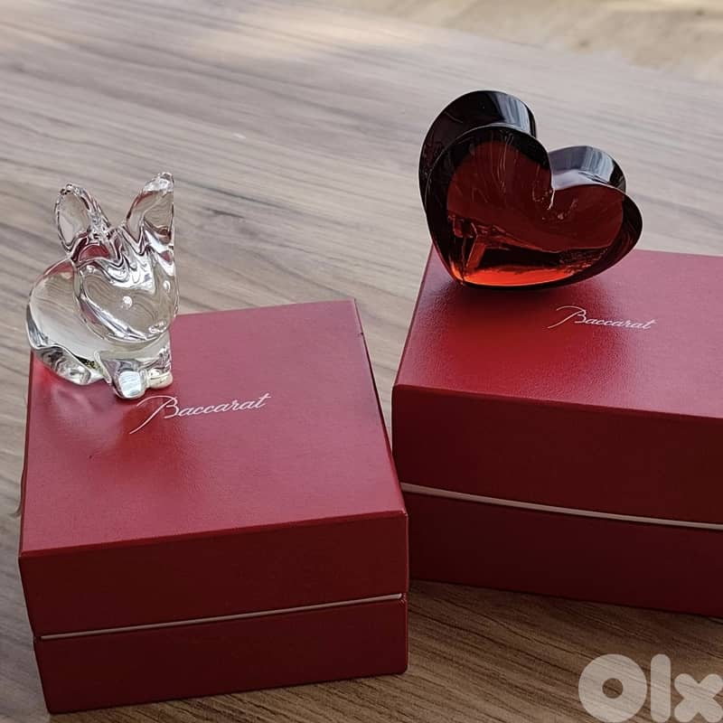 Baccarat figurines 0