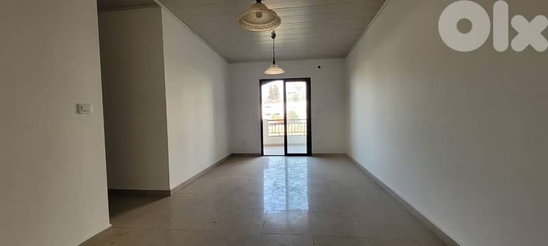 apartment for sale in baouchriyeشقه للبيع في منطقه البوشريه. 0