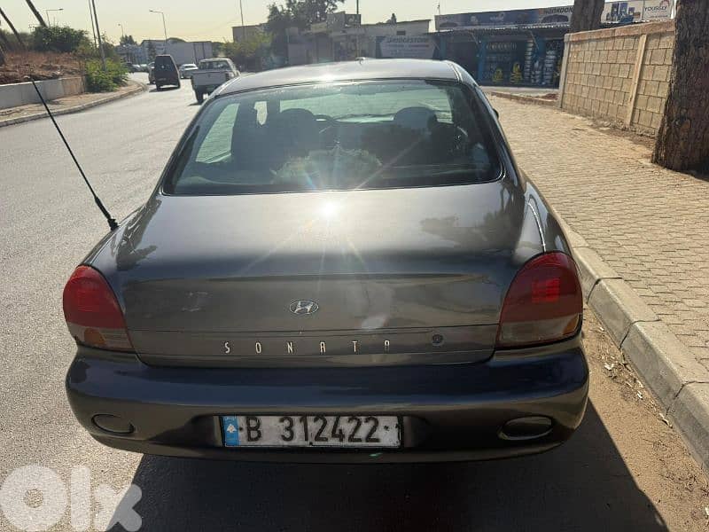 Hyundai Sonata 2000 0