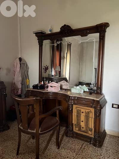 غرفة نوم ملوكية