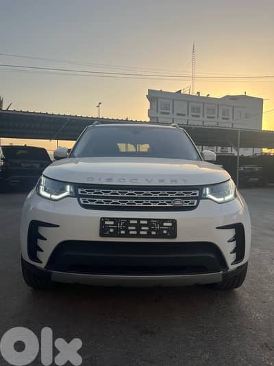 Discovery LR5 HSE luxury 2017 clean Carfax