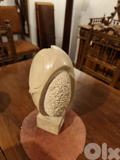 الفرد بصبوص،قطعة فنية لا تتكرر