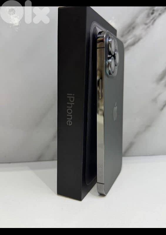 iphone 13 pro max 256gb 94% battery health 1