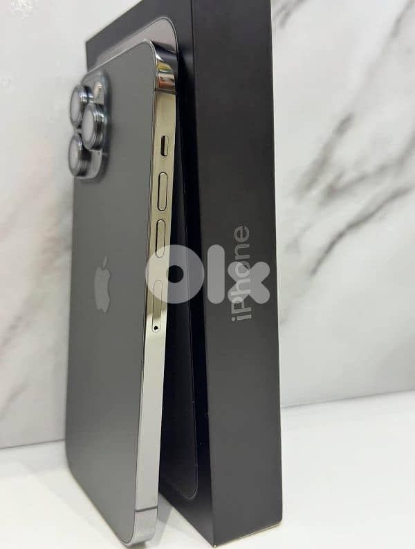 iphone 13 pro max 256gb 94% battery health 3