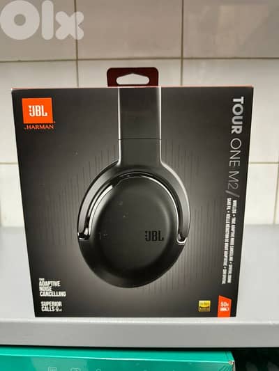 Jbl Tour One M2 wireless headphones black