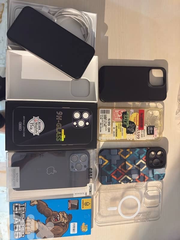 iphone 15 pro max 256 gb battery 92% 0