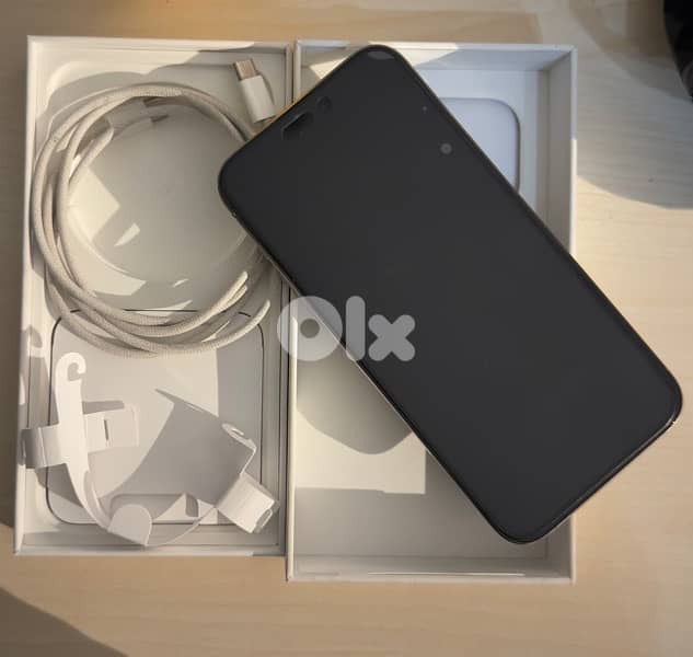 iphone 15 pro max 256 gb battery 92% 1