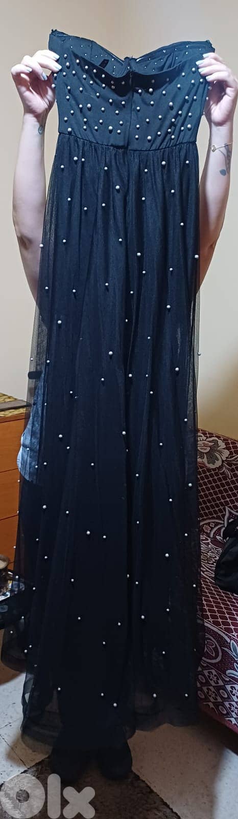 Used formal dresses for women- 3- ثلاث فساتين للسهرة او عرس 4