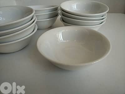 Set of 12 white porcelain cups - Not Negotiable Set of 12 white porcelain cups - Not Negotiable