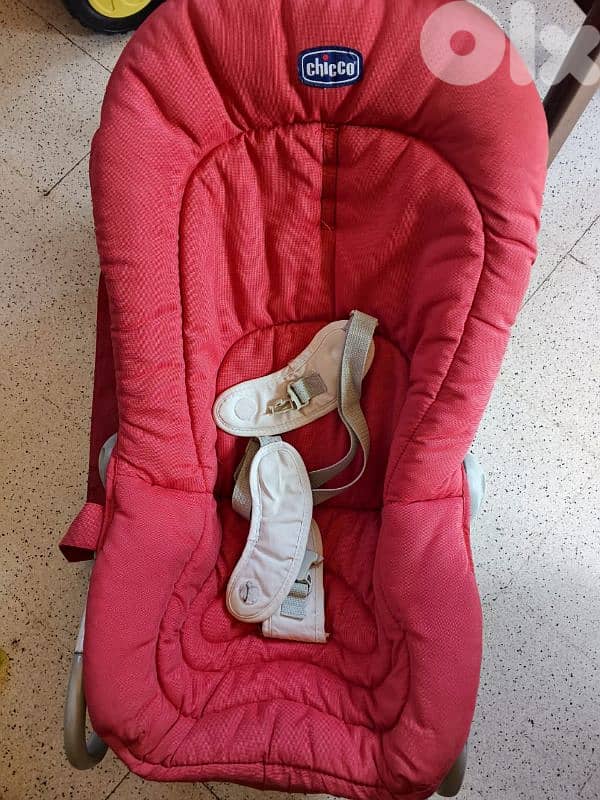 carseat with base + baby relax 1