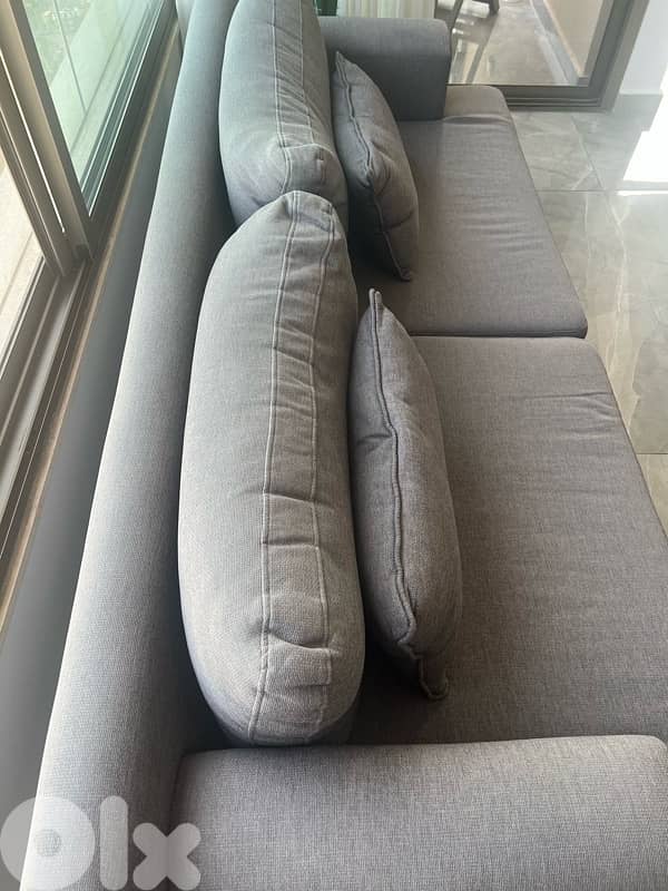 Modern Grey 3-Seater Sofa – Comfortable & Stylish (220 x 95) 1