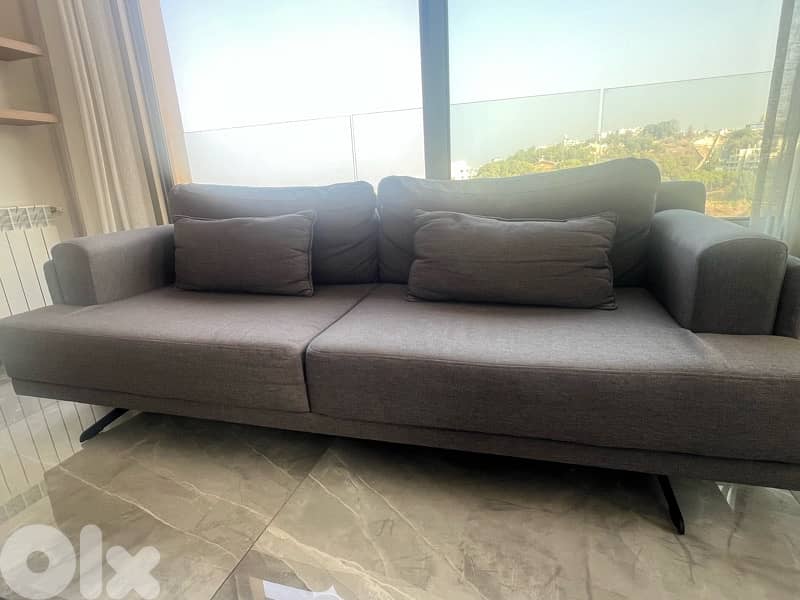 Modern Grey 3-Seater Sofa – Comfortable & Stylish (220 x 95) 2