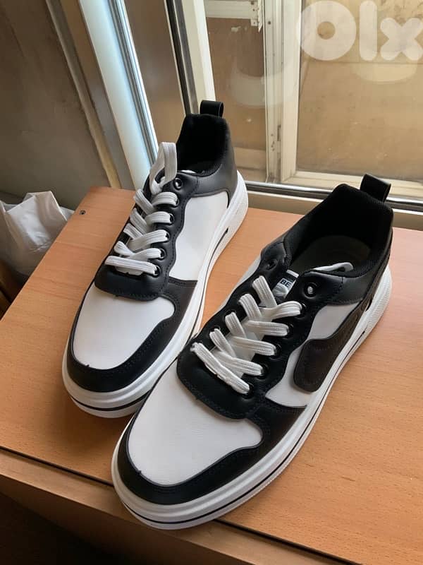sneakers size 42 from larnaca bershka 3