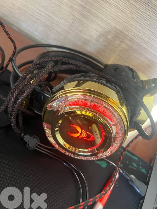 Venom keyboard mouse and headset 2