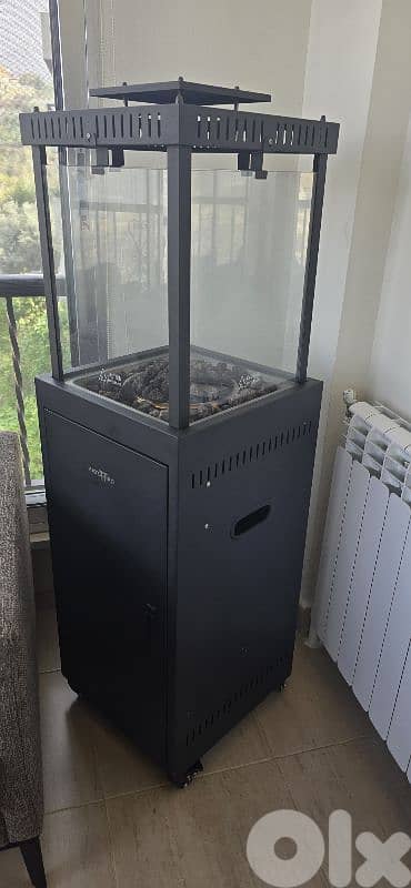 Hatchiko Indoor/Outdoor Gas Heater – with Lava Stones 1