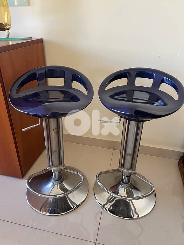 bar chairs 0