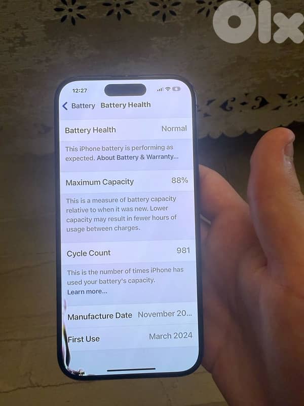 iphone 15 pro 256 screen a little bit broken 2