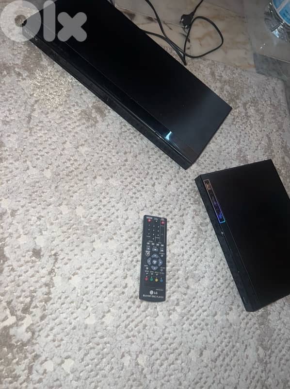 blu ray dvd players LG and Sony 0