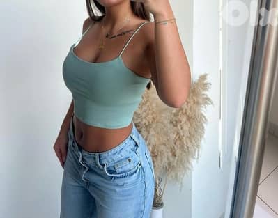 Full stock of clothing brand that is closing