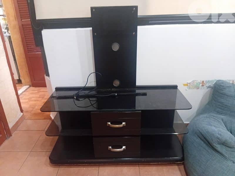 TV staand 0