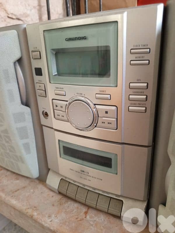 Grundig UMS 15 mini shelf system 1