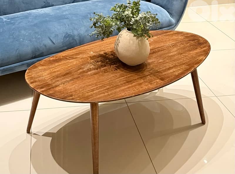 Wood coffee table طاولة خشب زارا 0