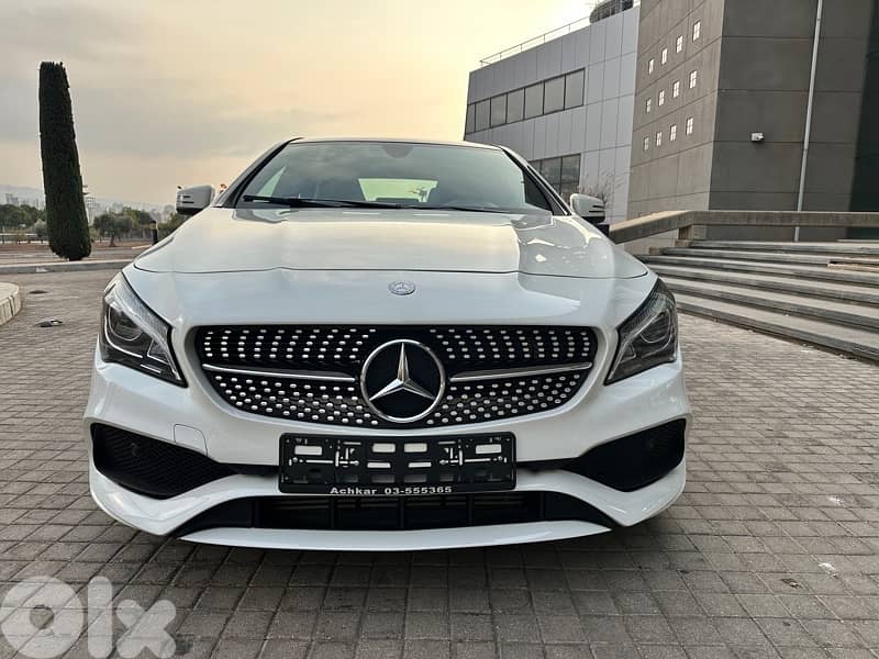 Mercedes-Benz CLA-Class 2018 AMG LOOK 4Matic 0