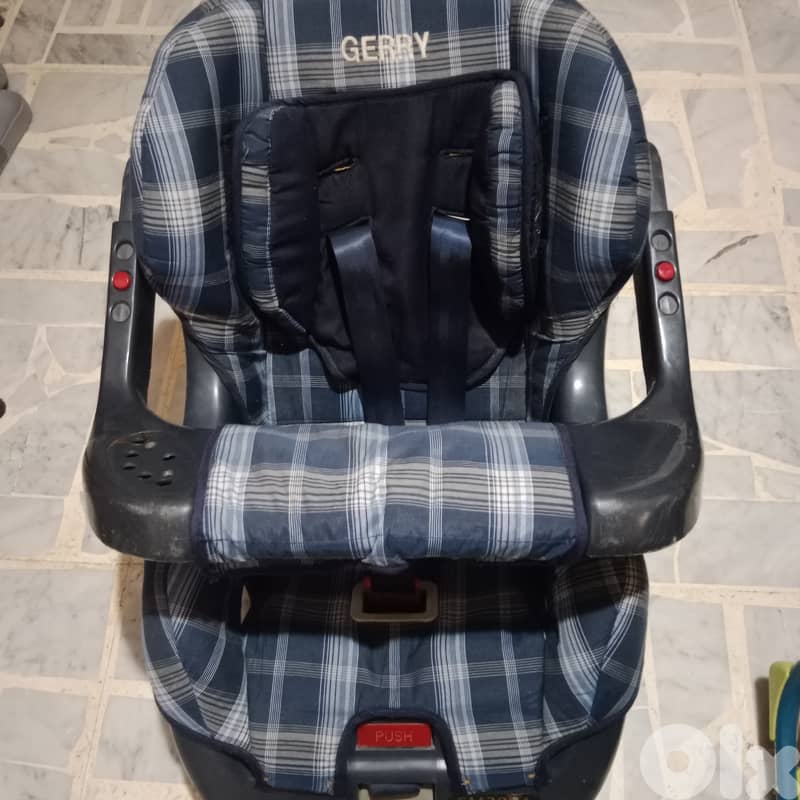 كارسيت مقعد السيارة 0