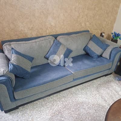 طقم جلوس للبيع بداعي السفر