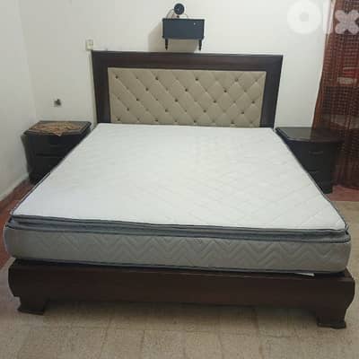 غرفة نوم للبيع بداعي السفر