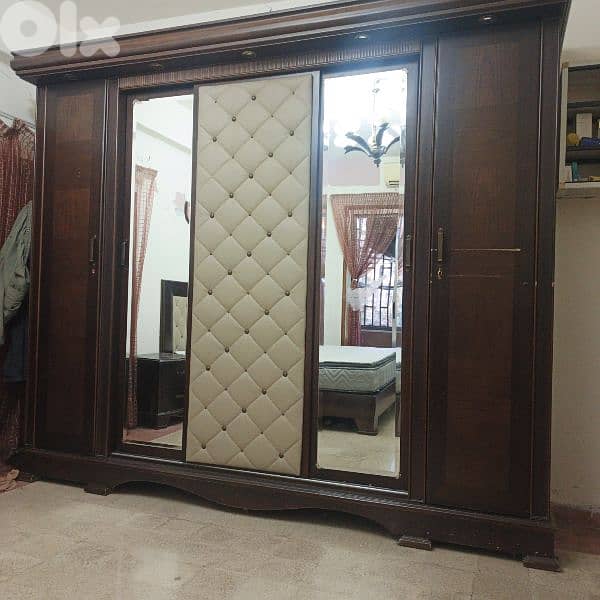 عفش بيت غرفة نوم للبيع بداعي السفر 1