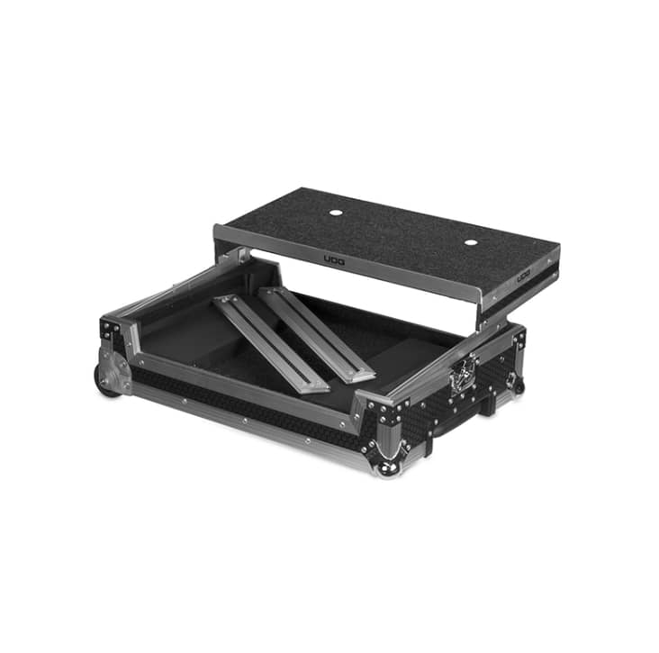 UDG Ultimate Flight Case Multi Format Plus (Laptop Shelf, Trolley + Wh 2