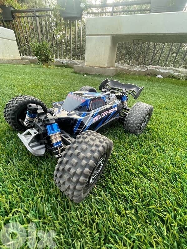RC car 0