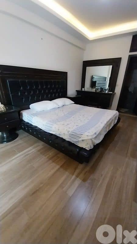 Like new  bedrooms for sale 0