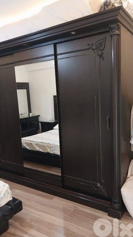 Like new  bedrooms for sale 5