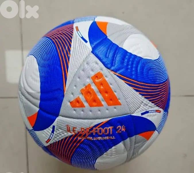 football and shoes original طابات كرة قدم 4