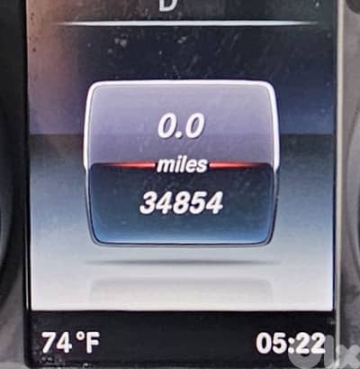 C300 2017  34.000 MILES