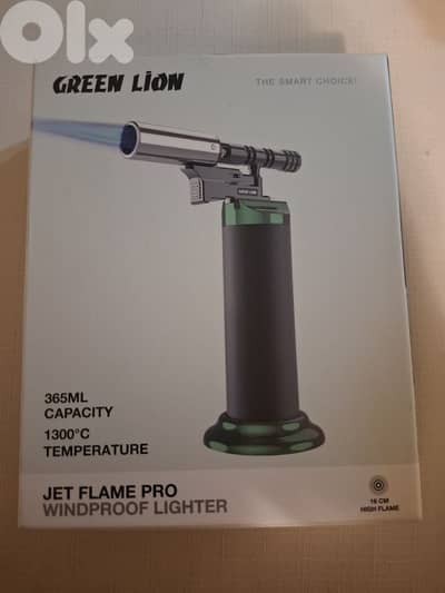GREEN LION LIGHTER