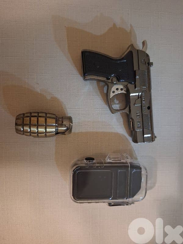 LIGHTER GUN AND BOMB 0
