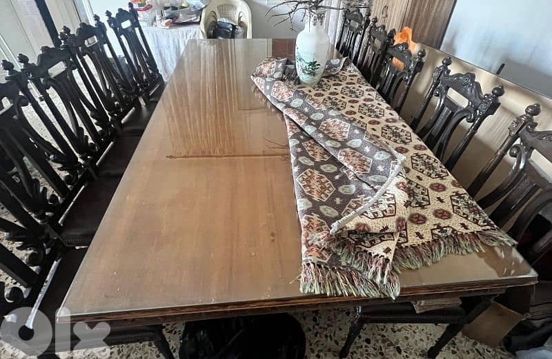 dinning room and 10 chairs 3